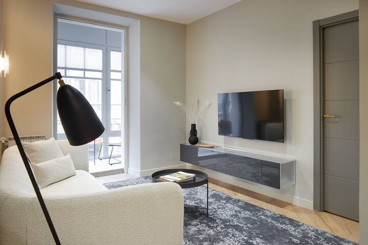 Azoka Suite by FeelFree Rentals gallery image 3