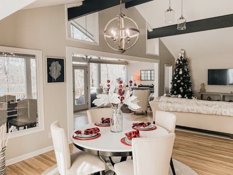 Spacious Holiday Spot for Relaxation & Connection