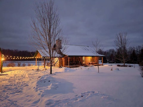 Bison Acres Close to Crystal Mt with Hot Tub