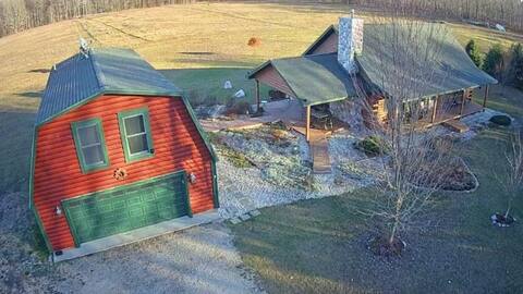Bison Acres Close to Crystal Mt with Hot Tub