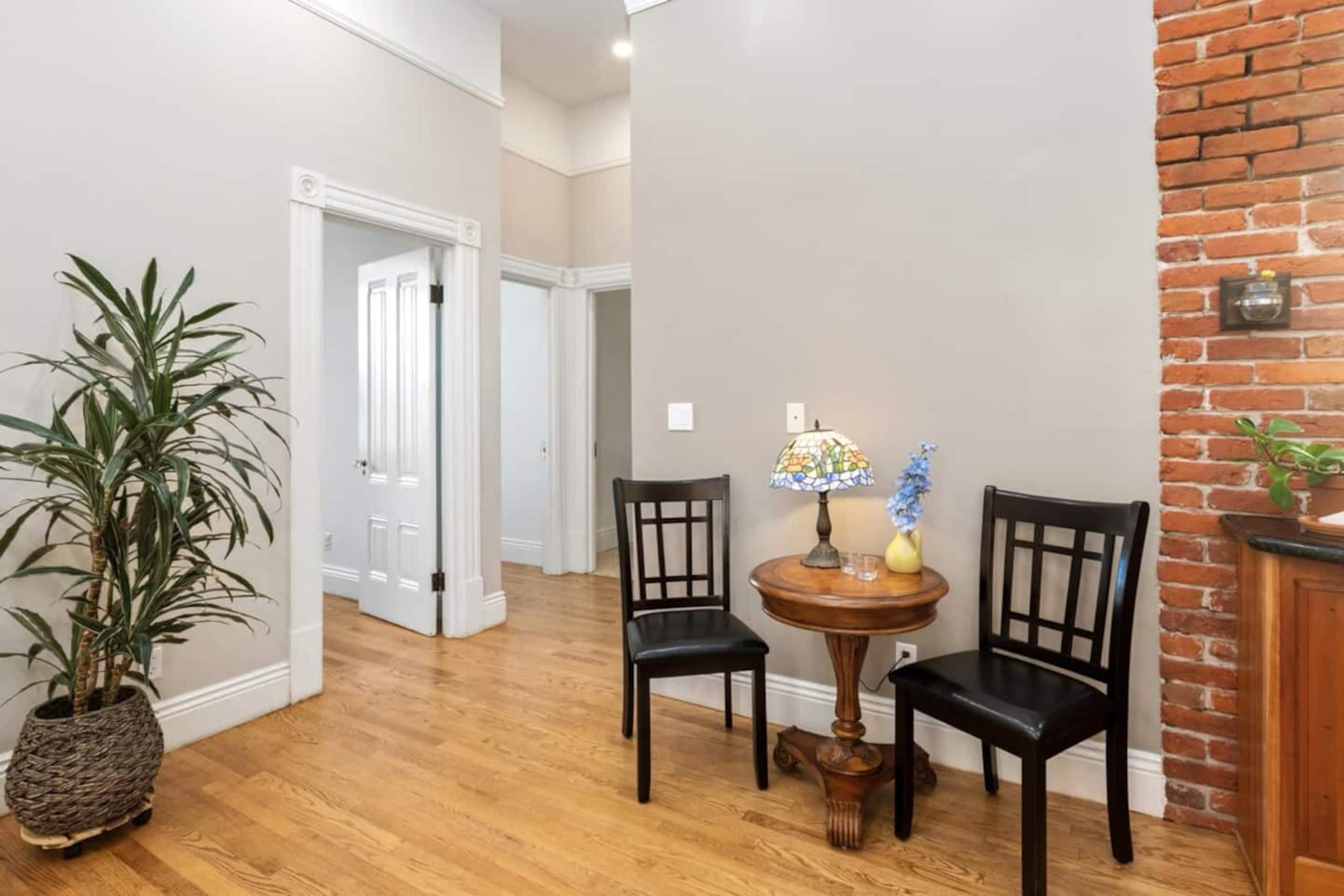Condo in San Francisco · ★4.96 · 3 bedrooms · 3 beds · 2 baths - Image 37