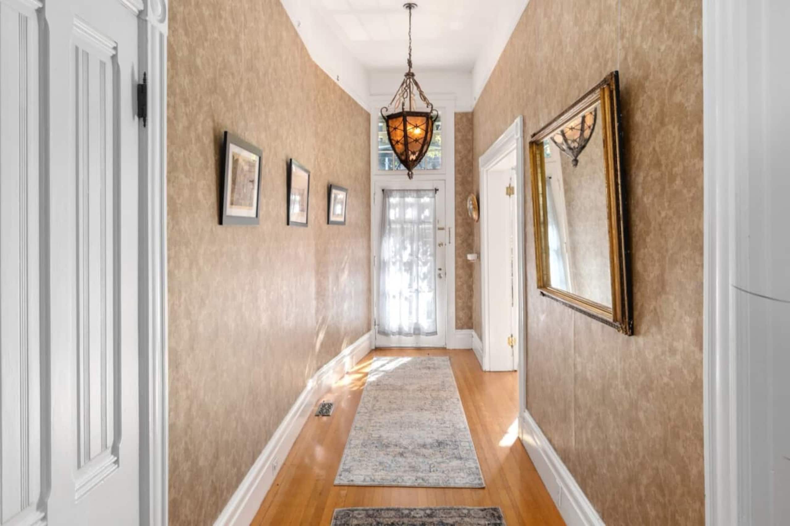 Condo in San Francisco · ★4.96 · 3 bedrooms · 3 beds · 2 baths - Image 30