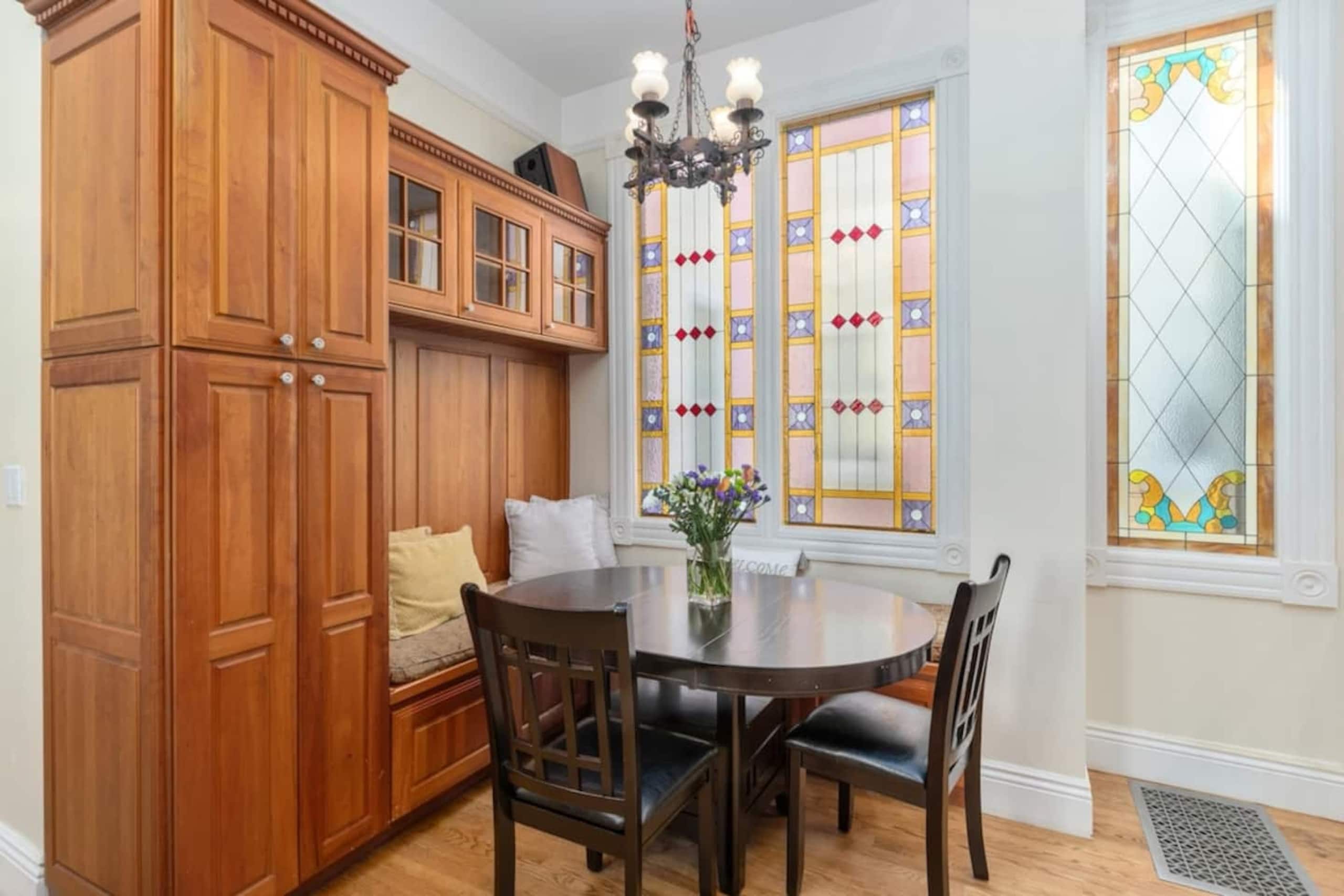 Condo in San Francisco · ★4.96 · 3 bedrooms · 3 beds · 2 baths - Image 24