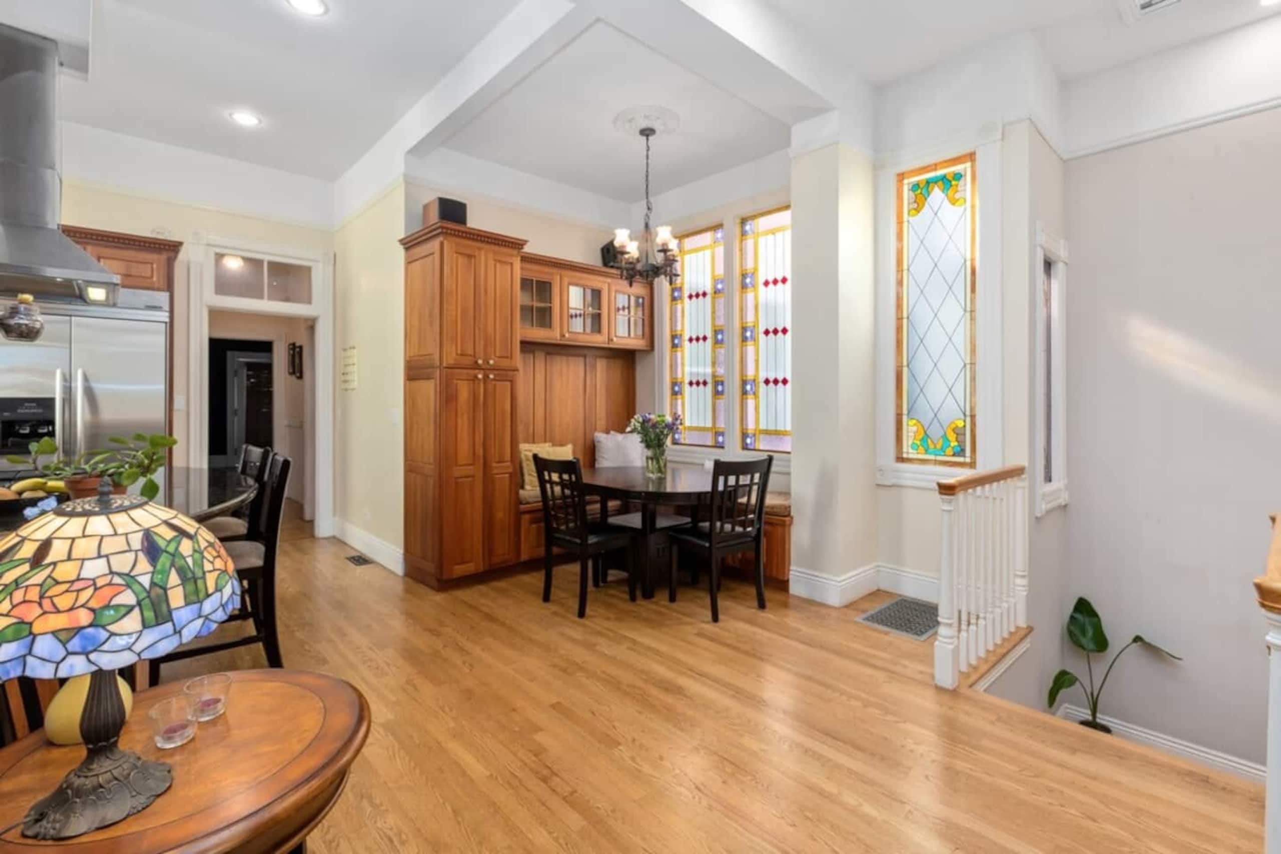 Condo in San Francisco · ★4.96 · 3 bedrooms · 3 beds · 2 baths - Image 23