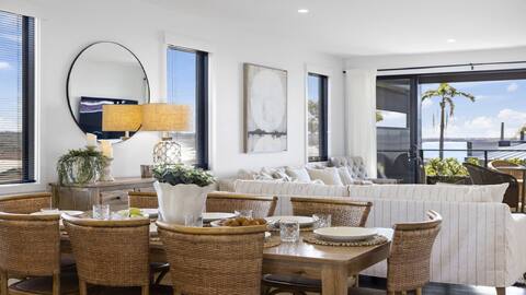 Echoes - Luxury Home Pet Friendly Walk to Cafes