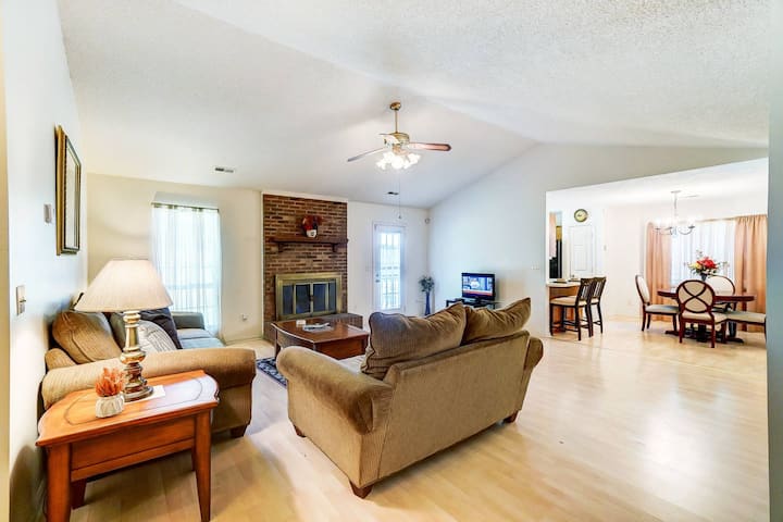 Uni City Villa: Near Uncc, Uptown, Pnc +15% Off! - Charlotte, NC