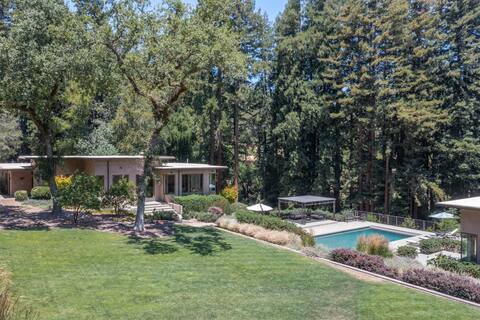 Sonoma Serenity ~ Modern home in a serene 10 acre