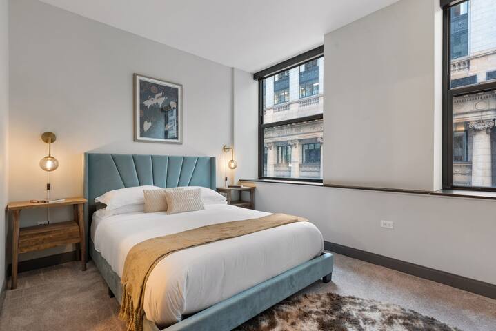 Downtown Luxury + Unmatched Comfort gallery image 2