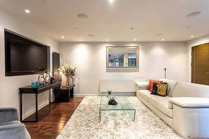 Luxurious Apartment in the Heart of St John’s Wood gallery image 3