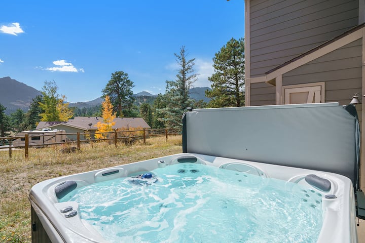 Exceptional Views, Hot Tub -A Mountain Life! #3245 - Estes Park, CO