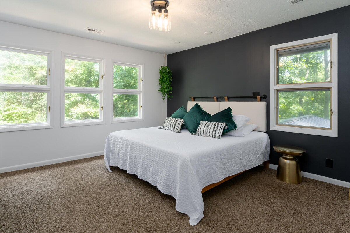 جناح رئيسي بسرير كينج