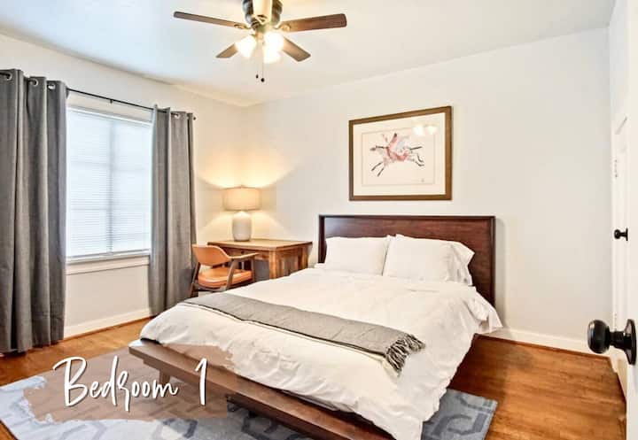 Une retraite sereine dans une chambre où des nuits reposantes et des matins paisibles vous attendent.