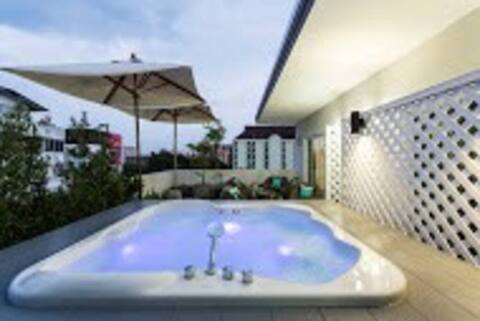 Tolani Nimman Villa Chiang Mai - 7 Bedrooms