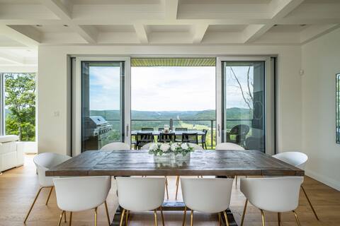 Villa Summit | Movie Theater | Game room | Views