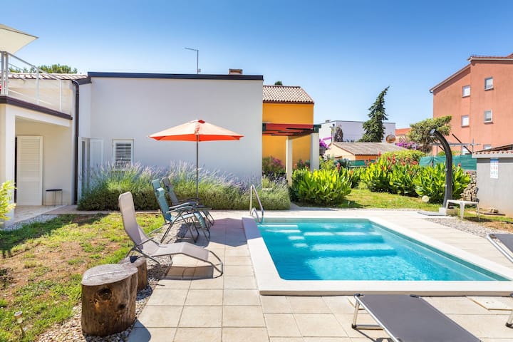 Villa Ziziphus - Private Pool With Jacuzzi - Premantura