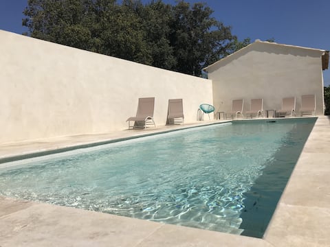 Location Uzès with pool and jacuzzi