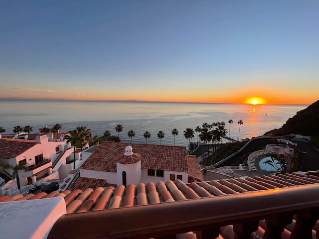 Gorgeous Catalina Villa in Hamilton Cove