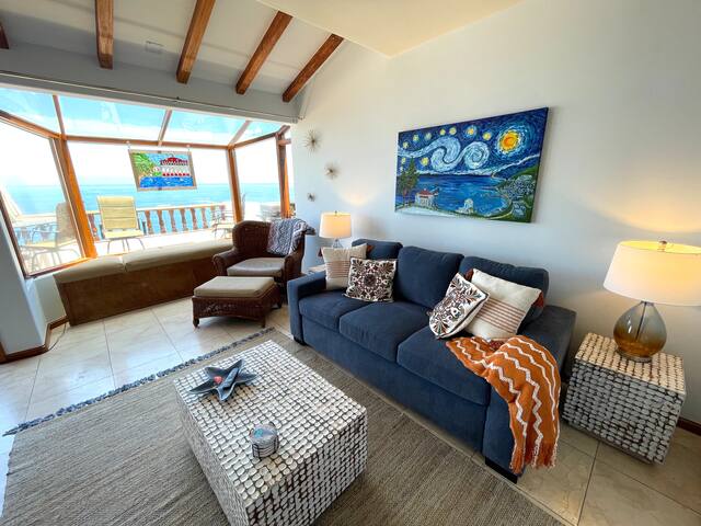 Gorgeous Catalina Villa in Hamilton Cove gallery image 4