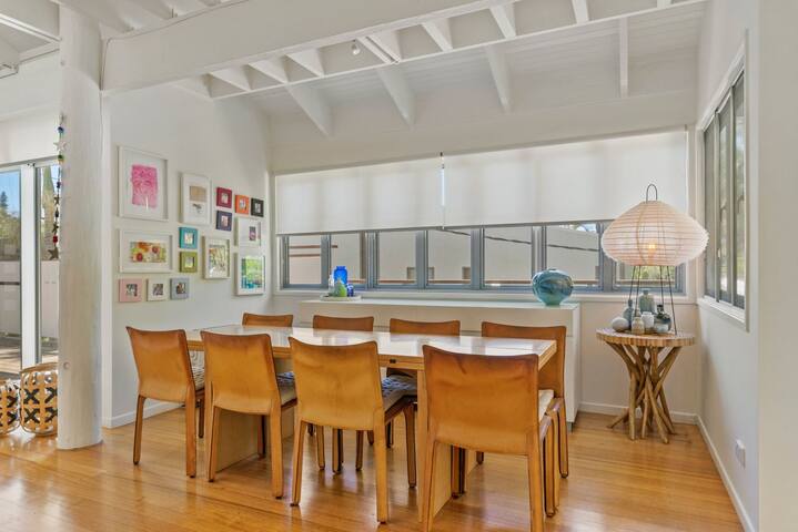 Beachside Oasis with Pool Close to Beach gallery image 3