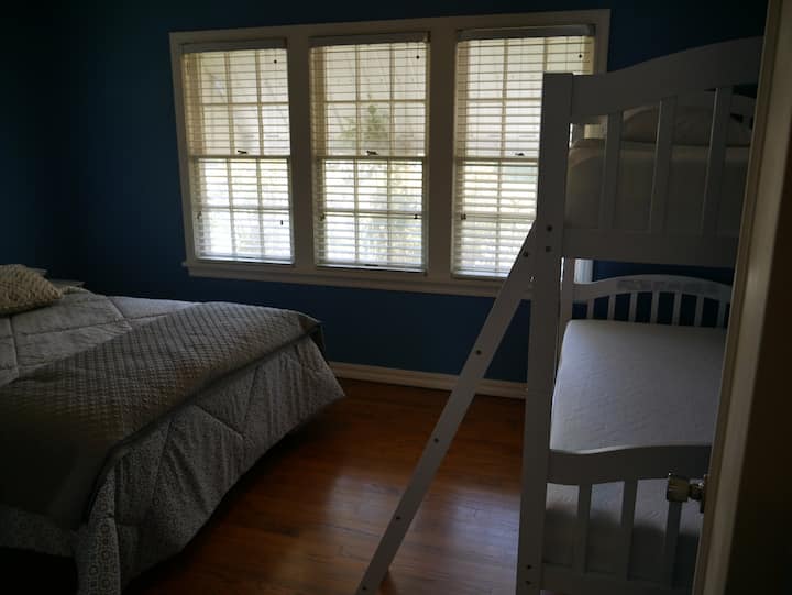 غرفة النوم 2