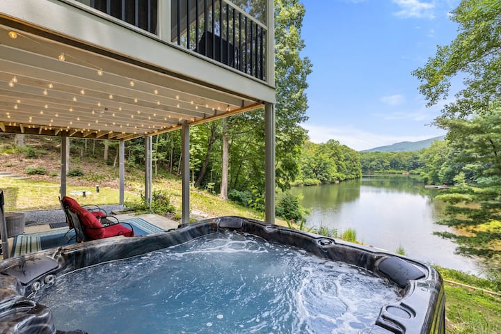 Peaceful Lakefront Cottage with Mountain Views! - Cottages for Rent in ...