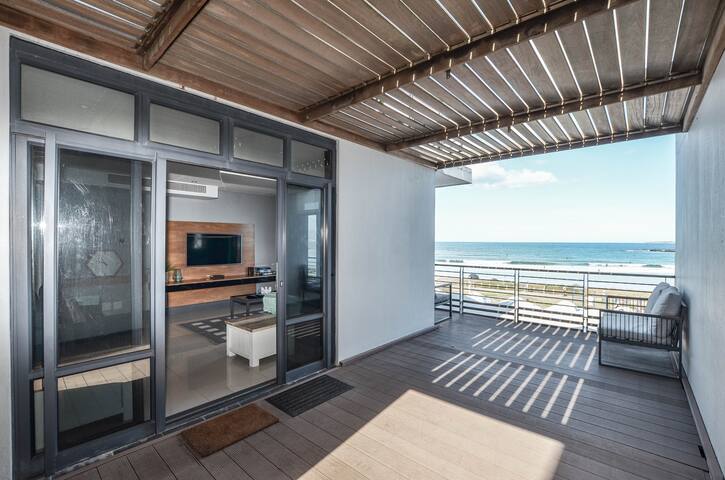 Executive Apartment with Ocean Views in Blouberg gallery image 5