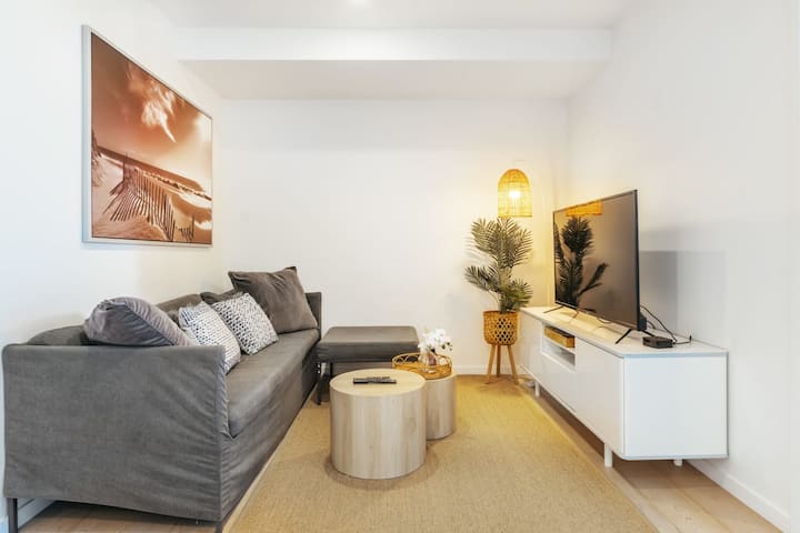 Top Floor W/great Views 1bd Unit, Pool & Gym - Brisbane