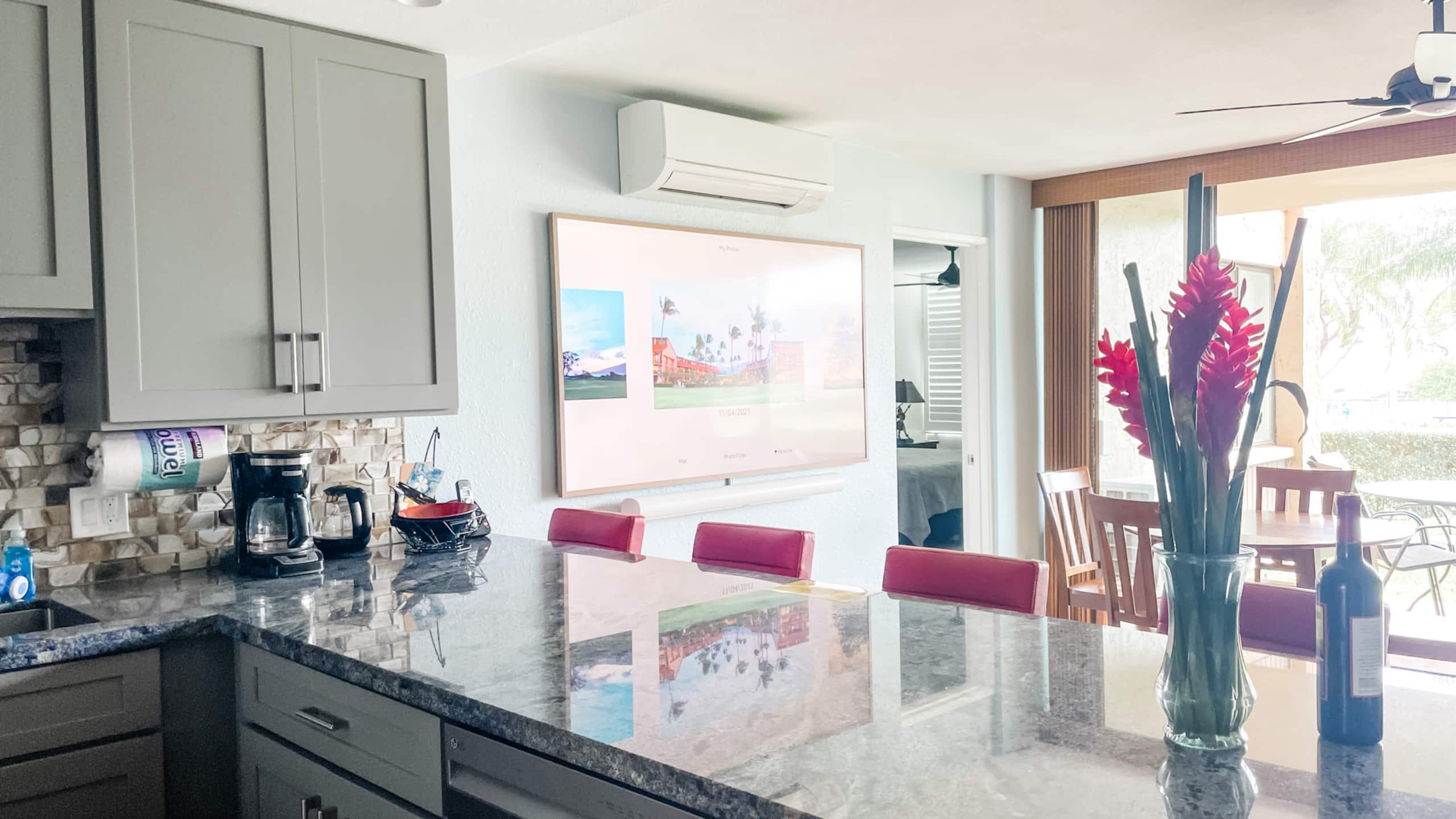 Gorgeous,2 bd, Ocean, AC,wifi,pool, hot tub D104 - Image 9