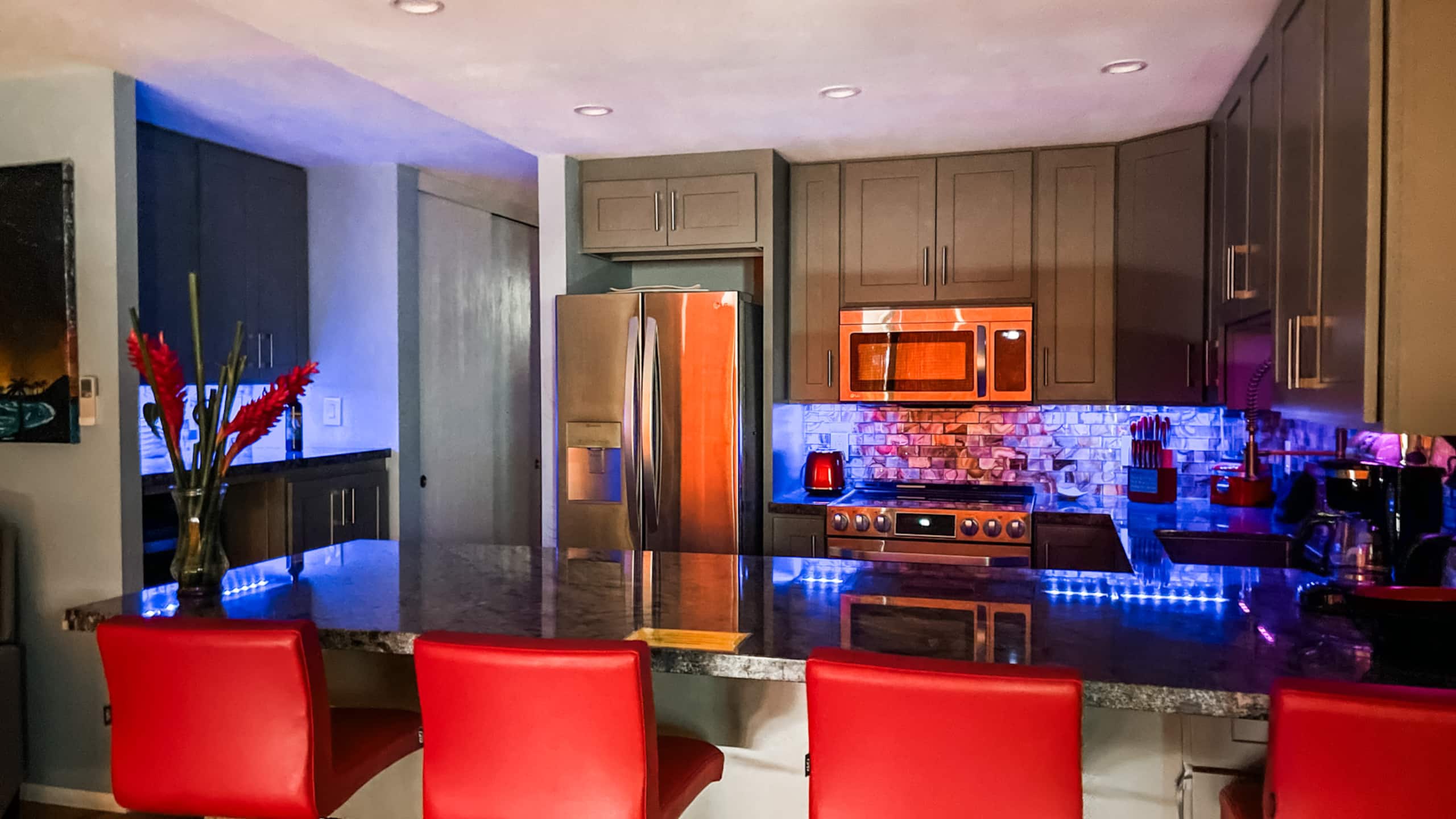 Gorgeous,2 bd, Ocean, AC,wifi,pool, hot tub D104 - Image 8
