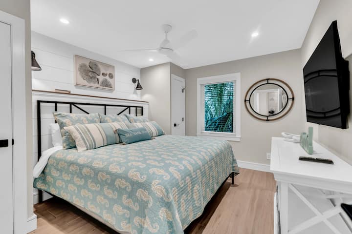 Third Bedroom - King