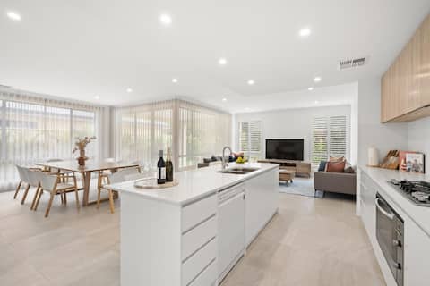 Modern Minimalistic Home