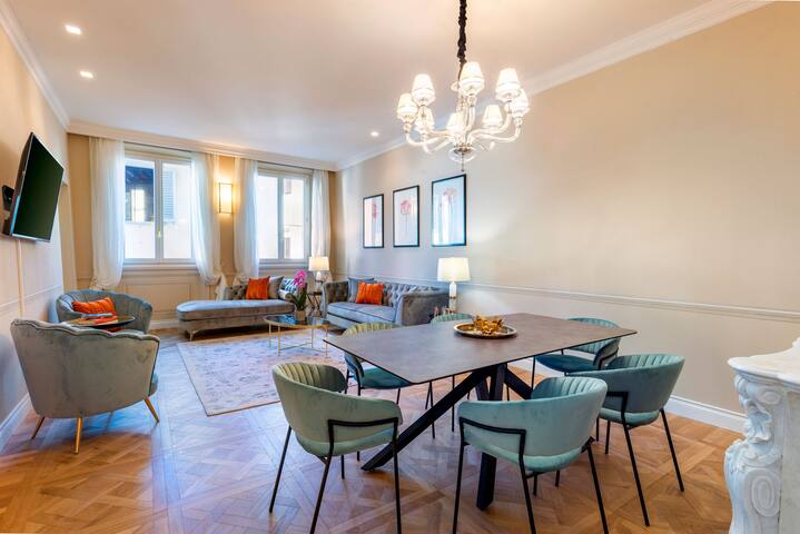 Cozy 3BR Apartment Near Strozzi | Via della Spada gallery image 2