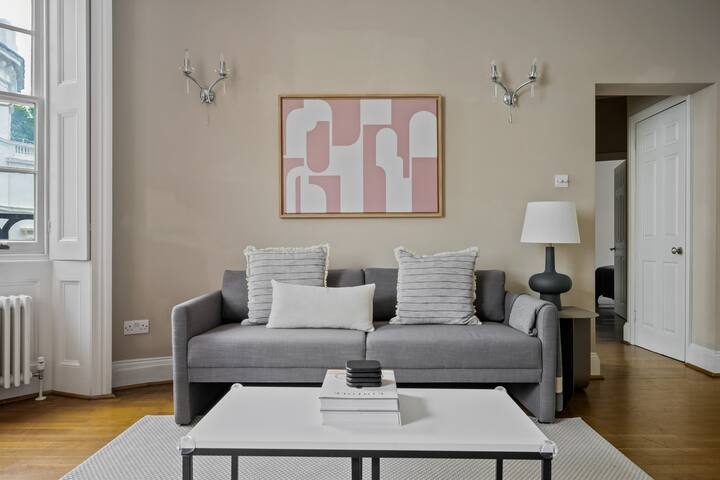 Blueground | Bayswater, high ceilings, nr park gallery image 2