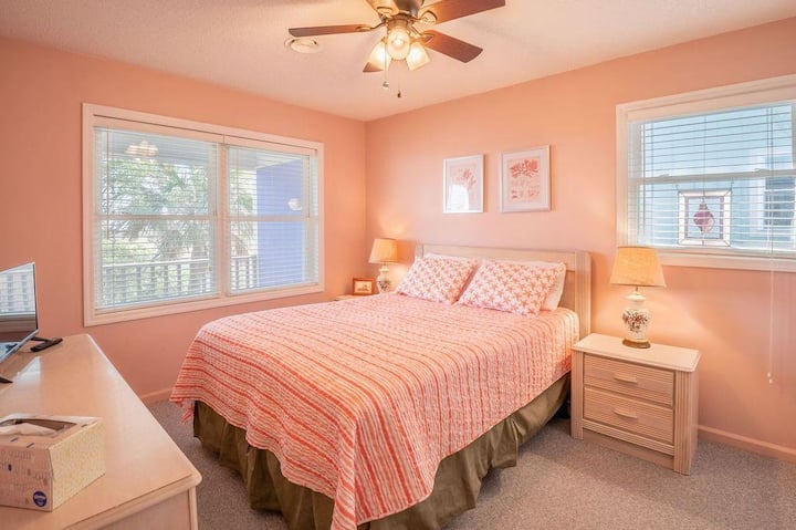 Спалня 1 с телевизор