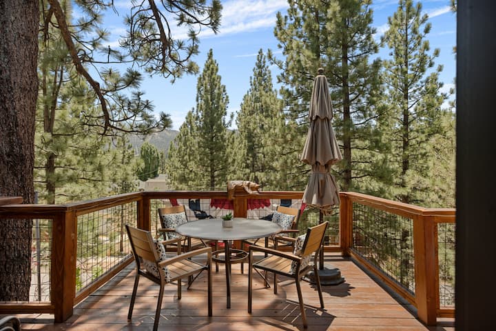 Monterey Log Lair With Pool Table - Slope Views - Big Bear Lake, CA