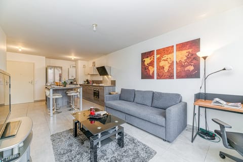 Beautiful apartment-balcony-wifi