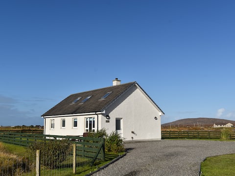 Lochboisdale Cottage