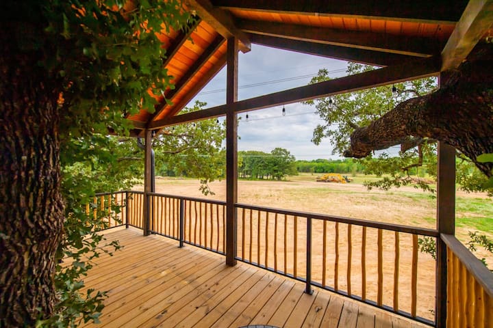Waco Creekside Resort managed Airbnb listing 2