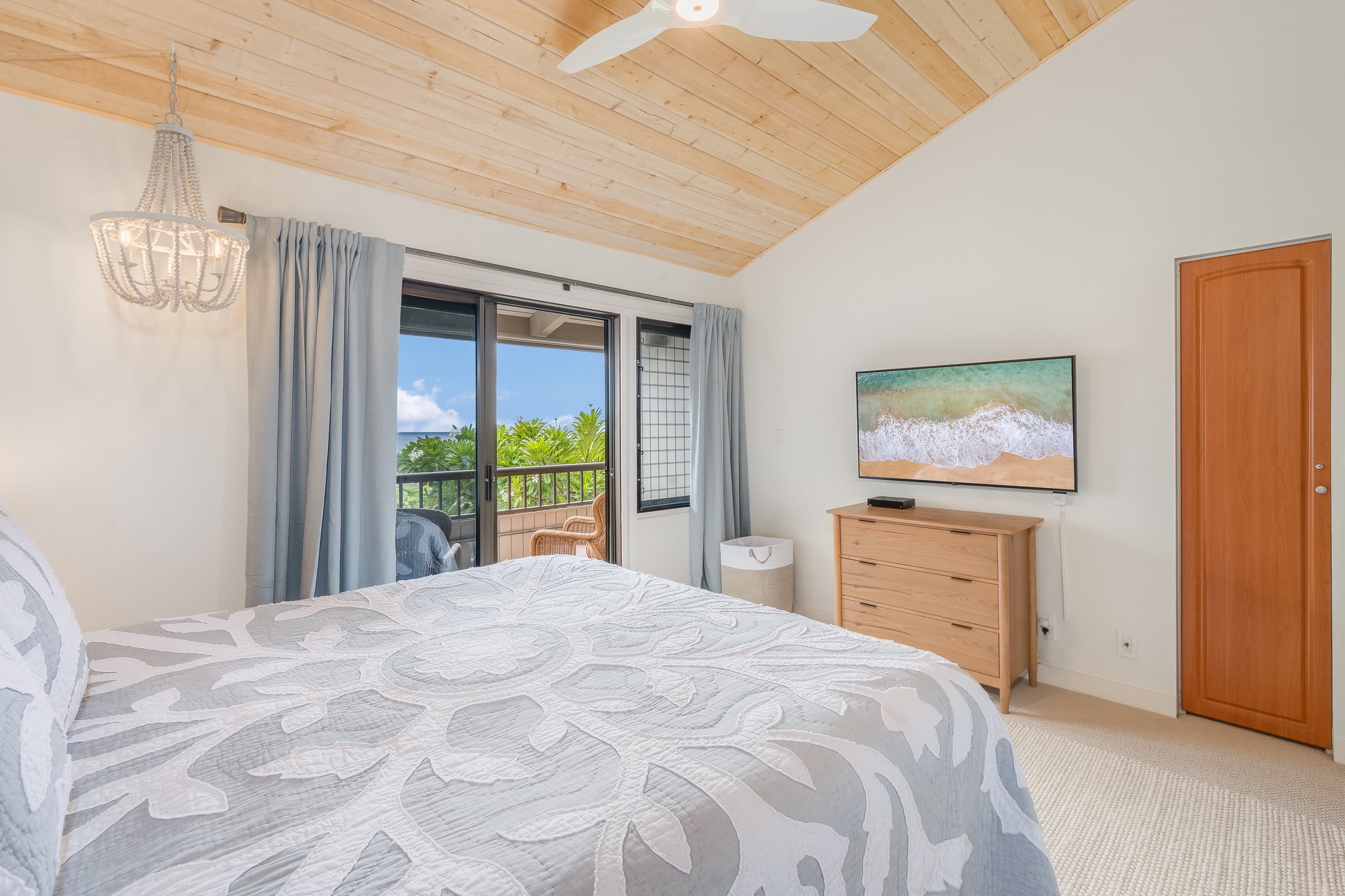 Condo in Kihei · ★4.67 · 2 bedrooms · 4 beds · 2 baths - Image 13