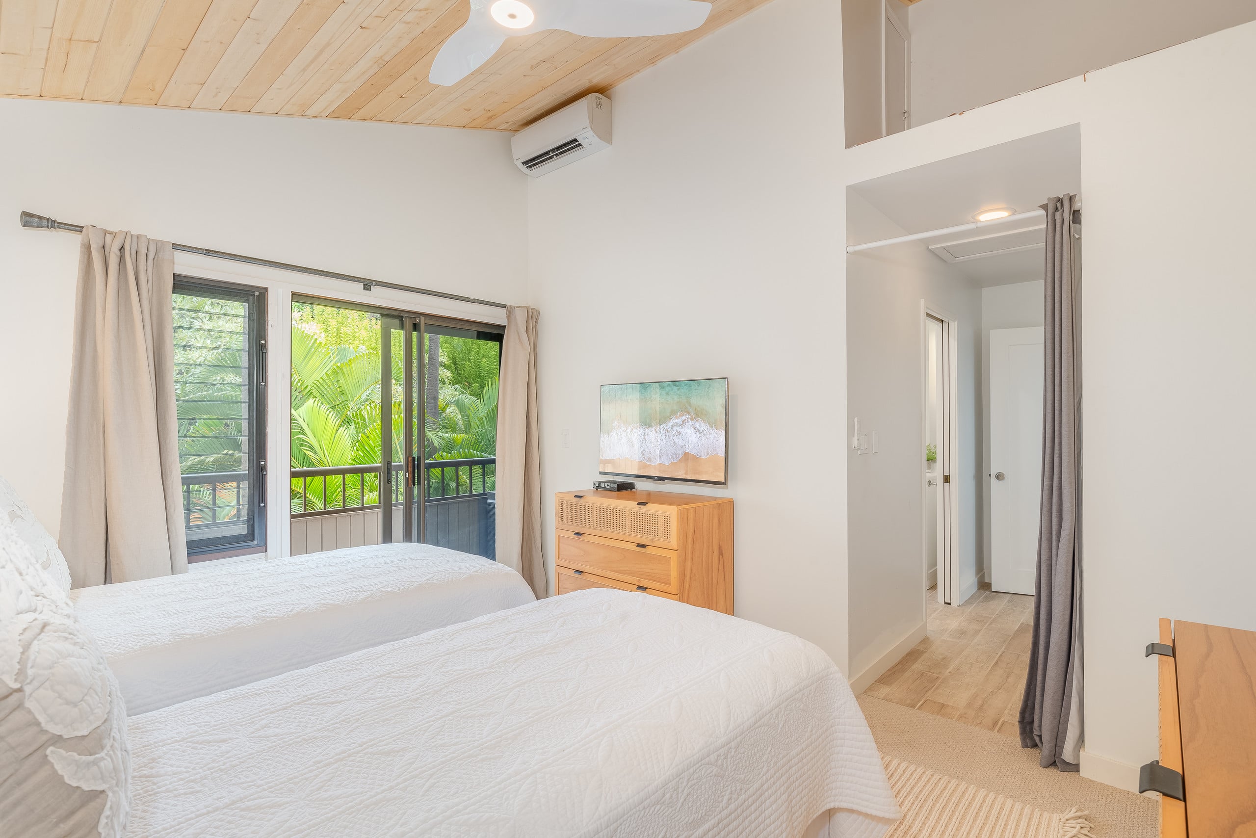 Condo in Kihei · ★4.67 · 2 bedrooms · 4 beds · 2 baths - Image 16