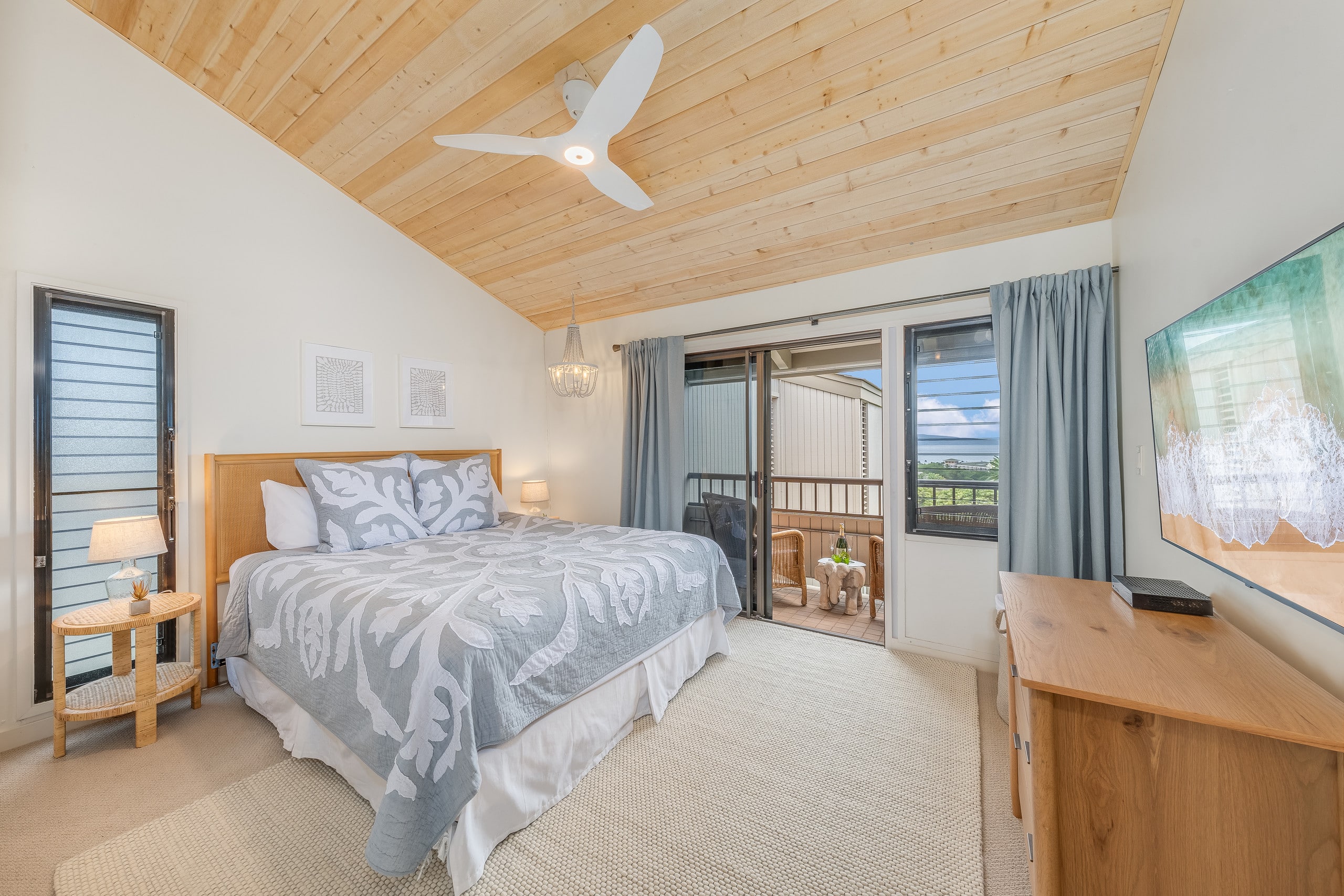 Condo in Kihei · ★4.67 · 2 bedrooms · 4 beds · 2 baths - Image 11