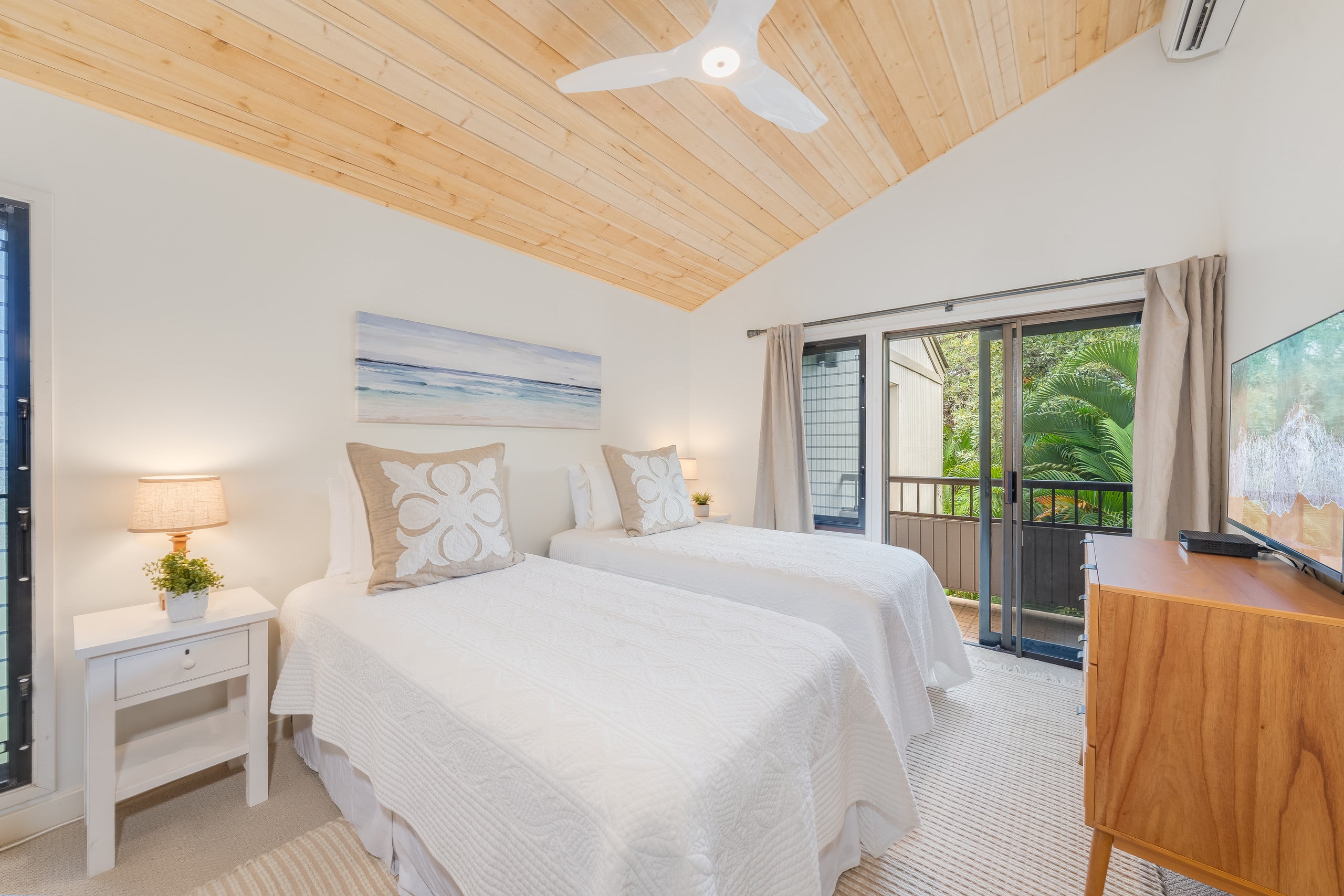Condo in Kihei · ★4.67 · 2 bedrooms · 4 beds · 2 baths - Image 15