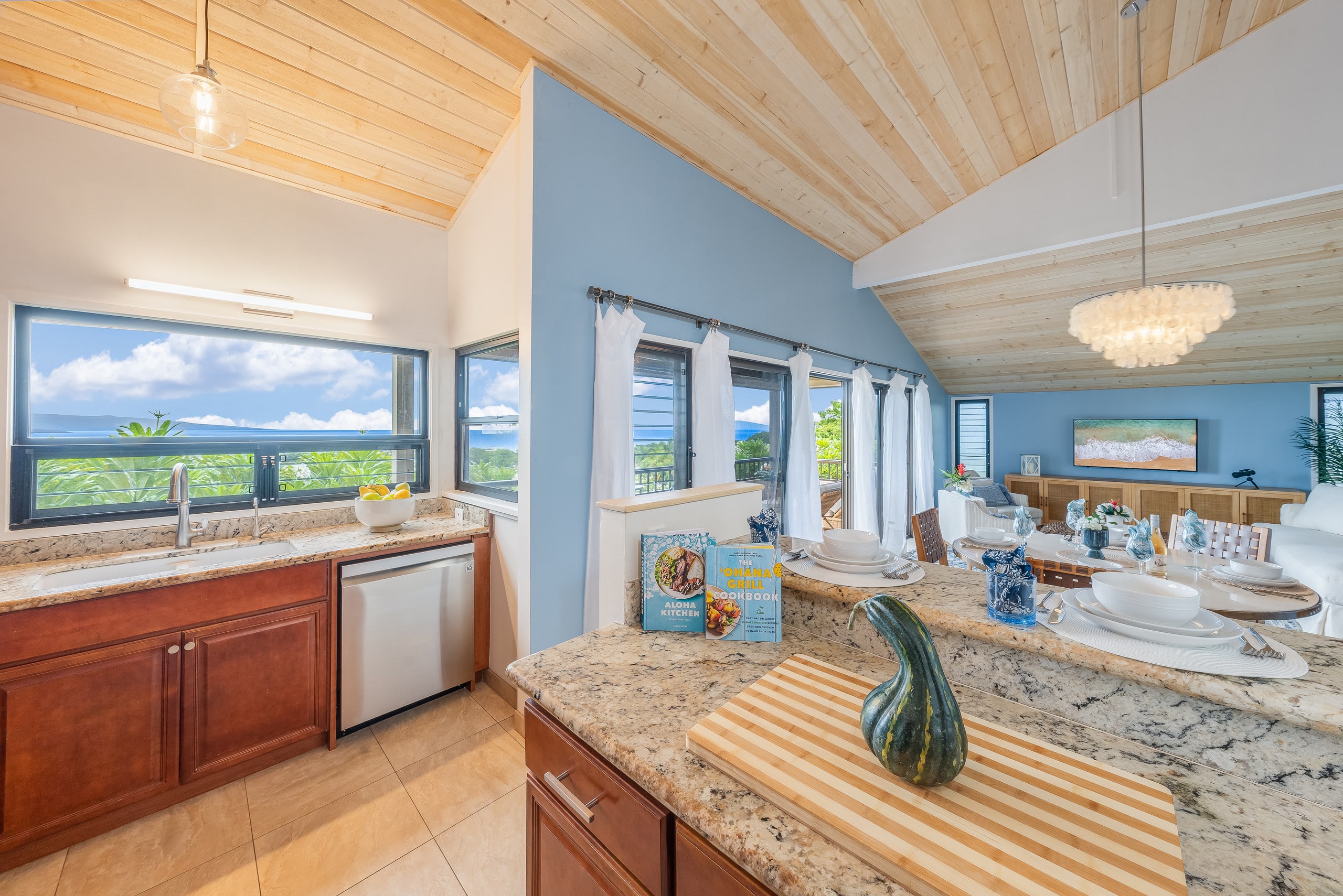 Condo in Kihei · ★4.67 · 2 bedrooms · 4 beds · 2 baths - Image 7