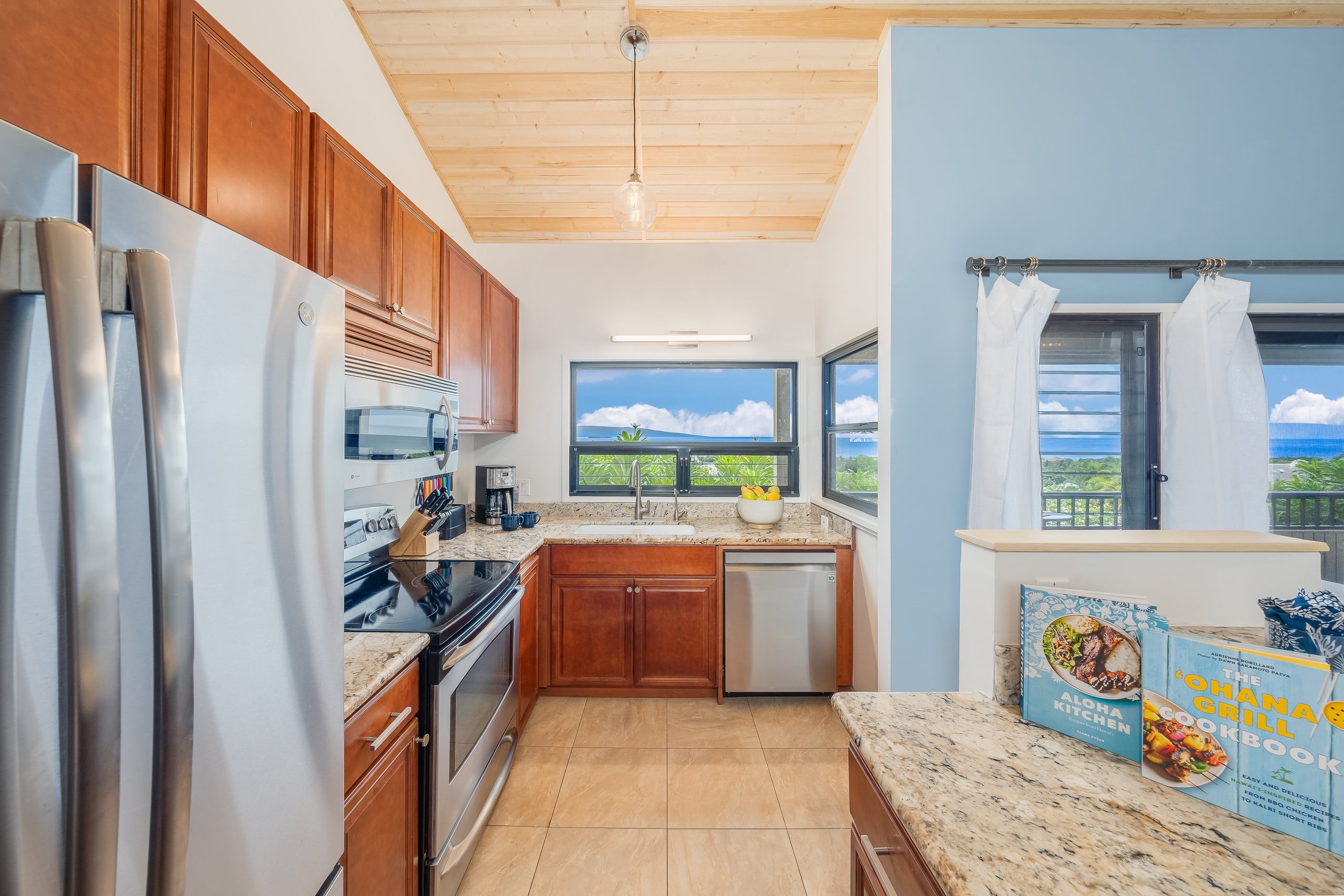 Condo in Kihei · ★4.67 · 2 bedrooms · 4 beds · 2 baths - Image 6