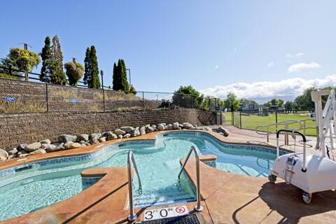 Christmas Mountain Village - 2 Bedroom 2 Bath