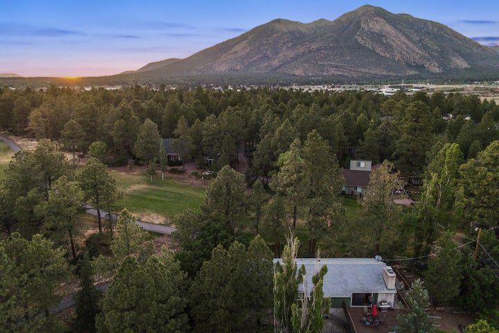 Family Mountain Home On Golf Course~dogs Ok!~quiet - Flagstaff, AZ