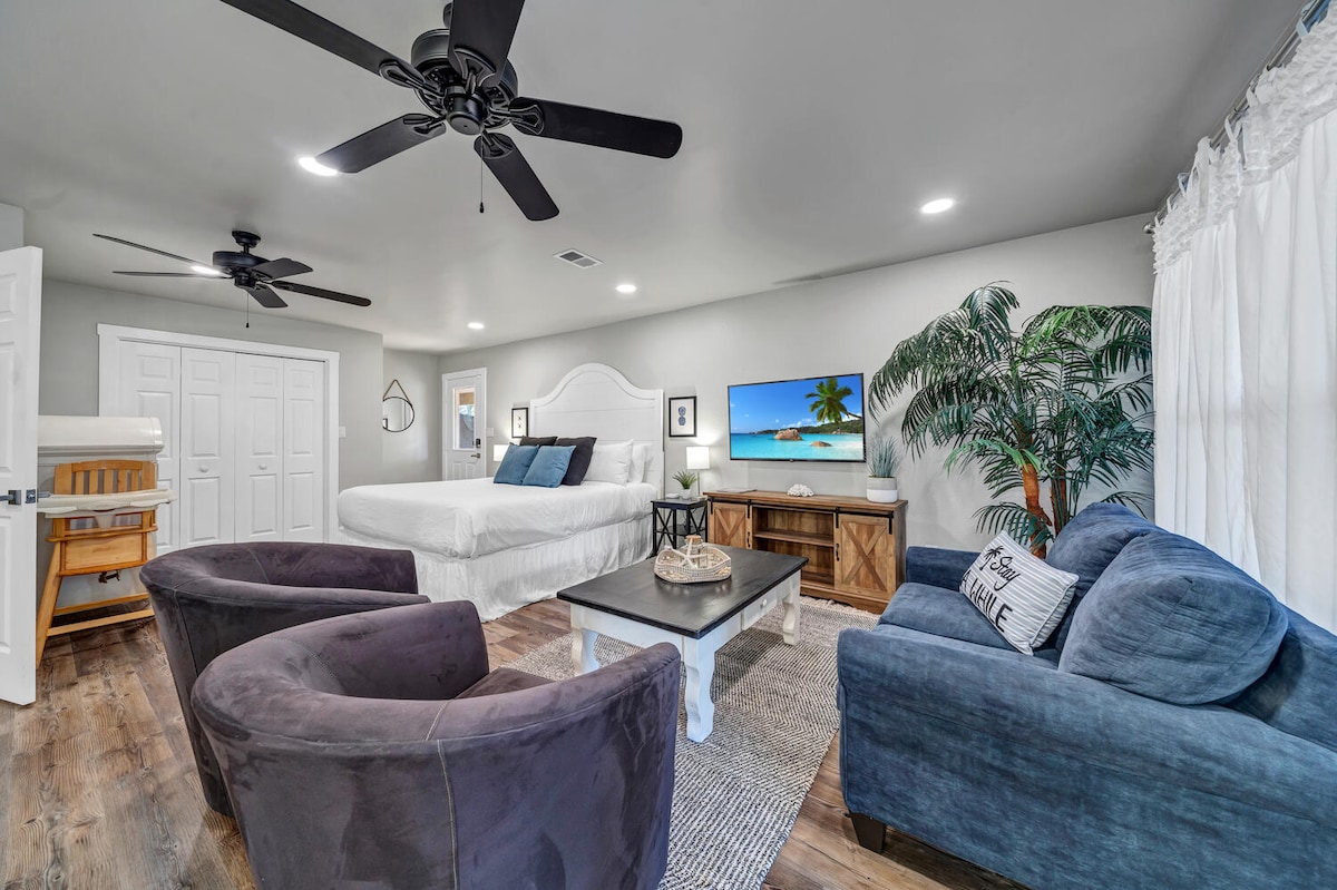 Suitë King me ambient ndenjjeje dhe kuzhinë private