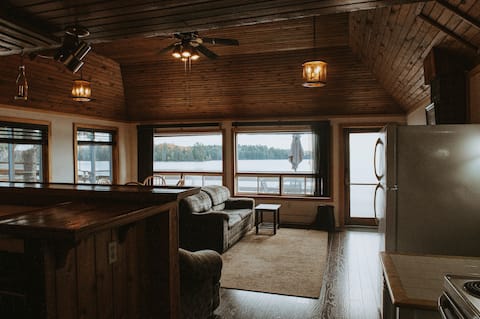 Charming Studio Lakefront Suite