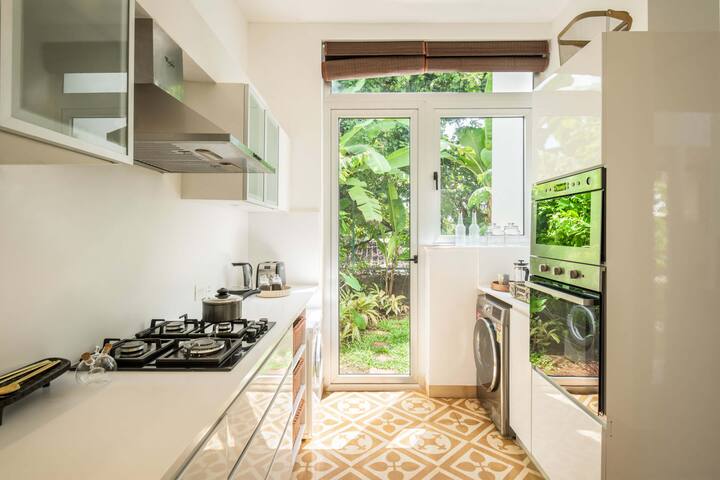 Fully equipped kitchen