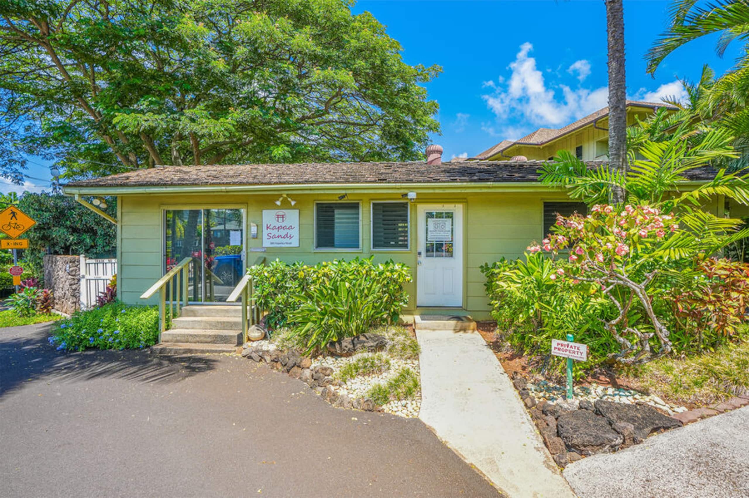 Condo in Kapaa · ★4.89 · 2 bedrooms · 2 beds · 1.5 baths - Image 35